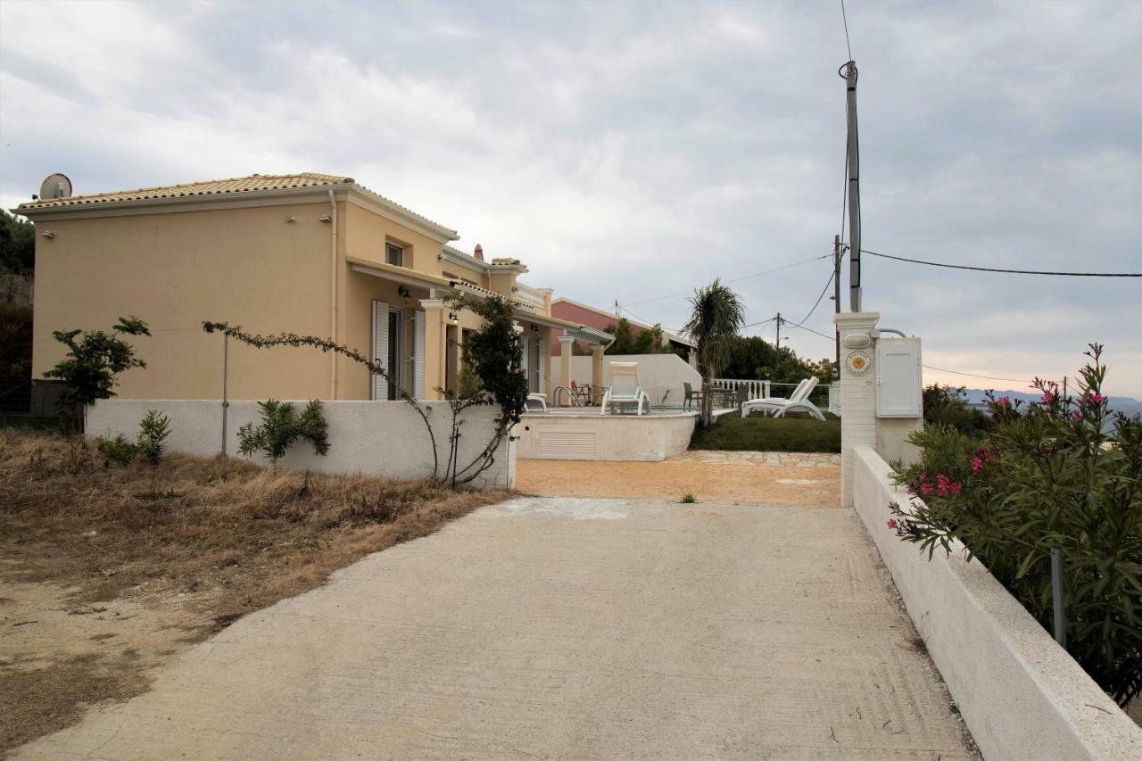 Villa De La Mer Agios Stefanos Avliotes  Exterior photo