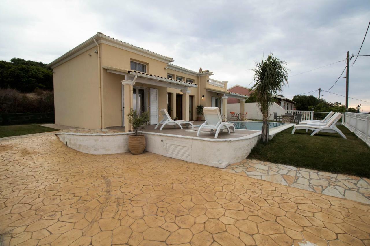 Villa De La Mer Agios Stefanos Avliotes  Exterior photo